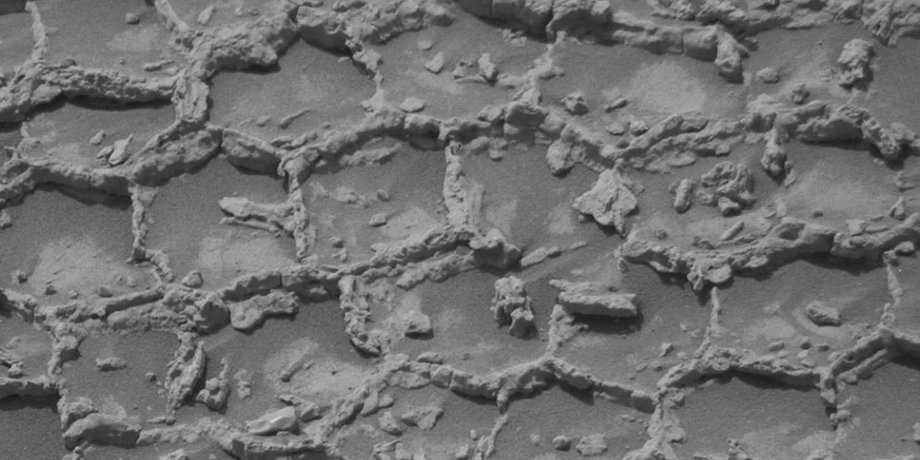 Curiosity виявив дивні багатокутні структури на Марсі