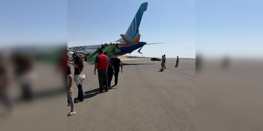 FlyDubai самолет