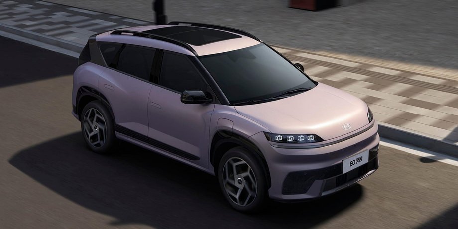 електромобіль Hyundai EO