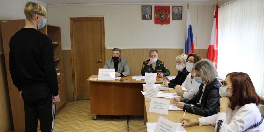 поджог военкомата, в Тульской области напали на военкомат, призывная кампания, служба по контракту