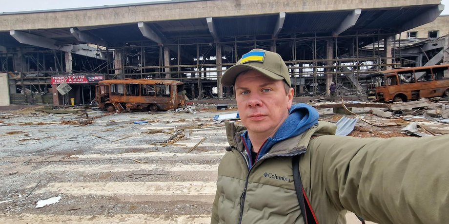 Дмитрий Комаров, Мир наизнанку, языковой скандал, озвучка на русском языке, комментарий Комарова
