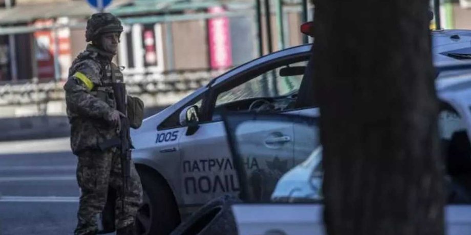 Раздача повесток на блокпостах