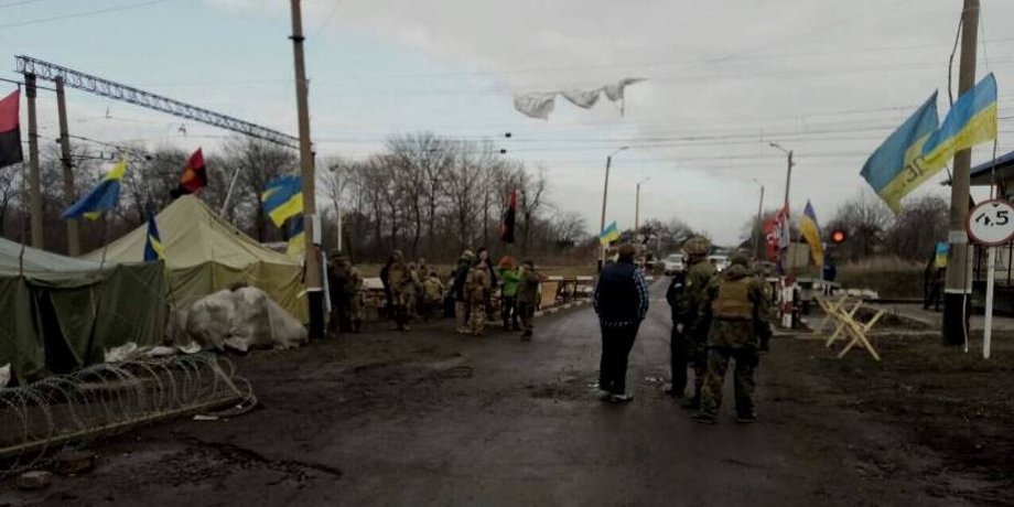 Блокпост участников блокады в Кривом Торце / Фото: facebook.com/Vyacheslav.Abroskin