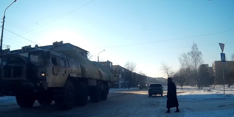 РСЗО "Смерч", военная техника, колонна