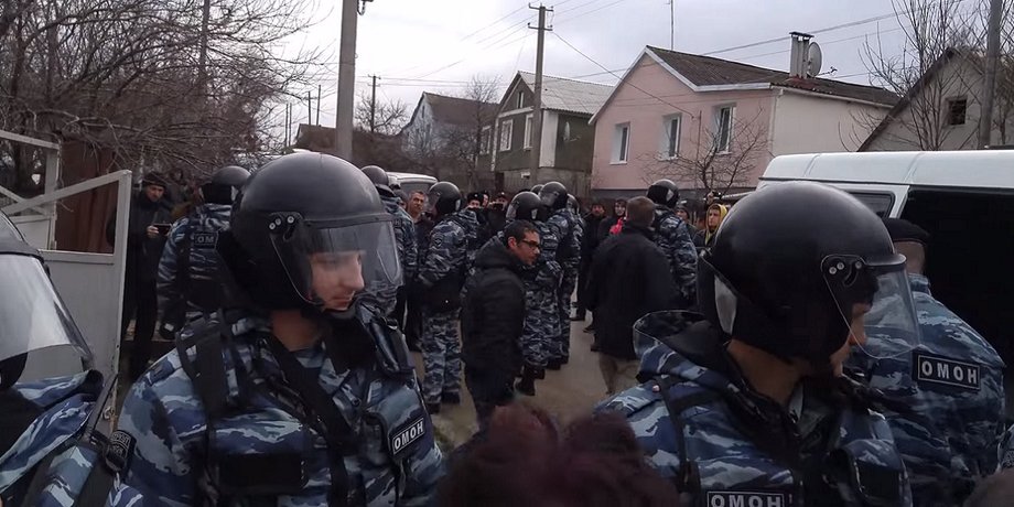 Обыски у крымских татар / Фото: YouTube