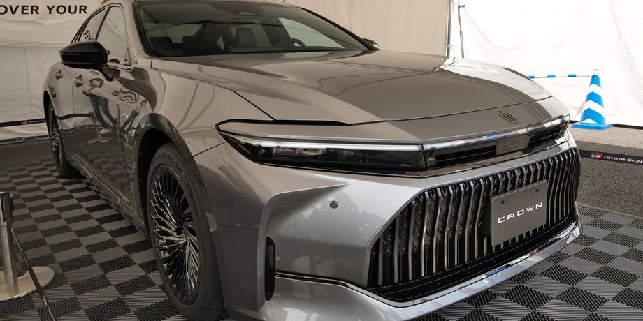 Toyota Crown Sedan, нова Toyota Crown, Toyota Crown, седан Toyota
