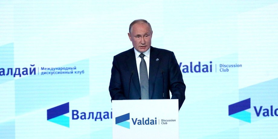 Путін назвав терміни поставок газу по "Північному потоку-2"