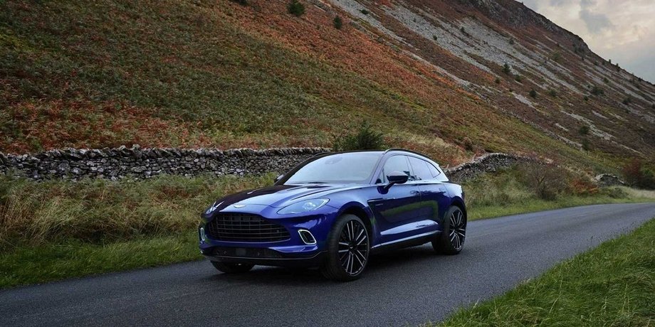 Aston Martin DBX 2022, Aston Martin DBX Straight-Six, новий Aston Martin DBX, гібрид Aston Martin DBX
