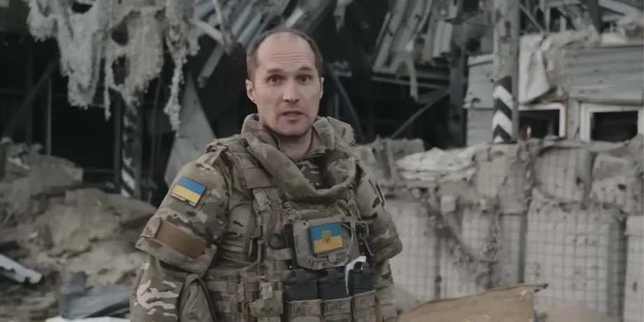 Бутусов проходить підготовку як стрілець у 13-й бригаді "Хартії"