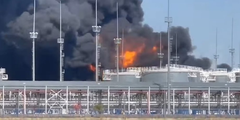 Пожежа на нефетебазі, нефетебаза пролетарськ, нафтобаза ростовська область, атака дронів, атака дронів гур