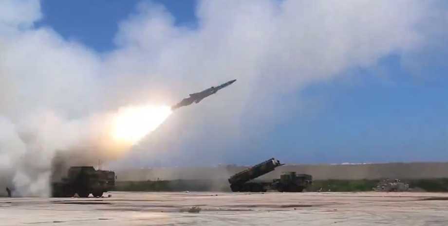 Military observers noted that given the speed of the Chinese missile, which reac...