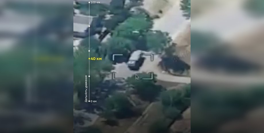 Украинские инженеры создали дальнобойные дроны ВСУ, которые летят более чем на 40 км и уничтожают технику и склады РФ, рассказало Минцифры