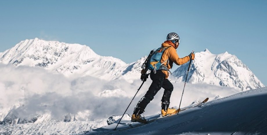 Куршевель, Альпы, Франция, карантин, лыжники, автомобили, COVID-19, пандемия коронавируса