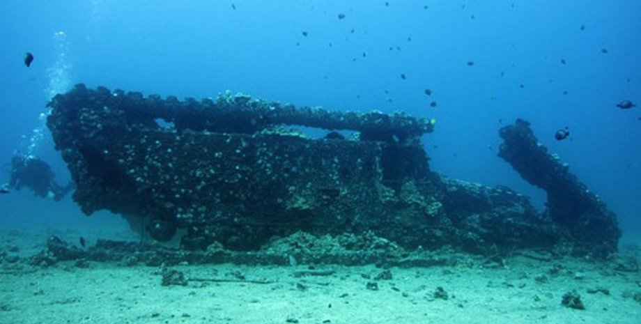 затонулий корабель