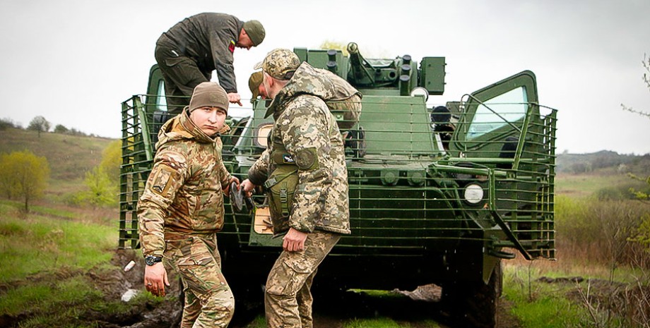 Тренування бійців бригади "Спартан" Спартан, Нацгвардія, Гвардія наступу, тренування, навчання, БТР-4