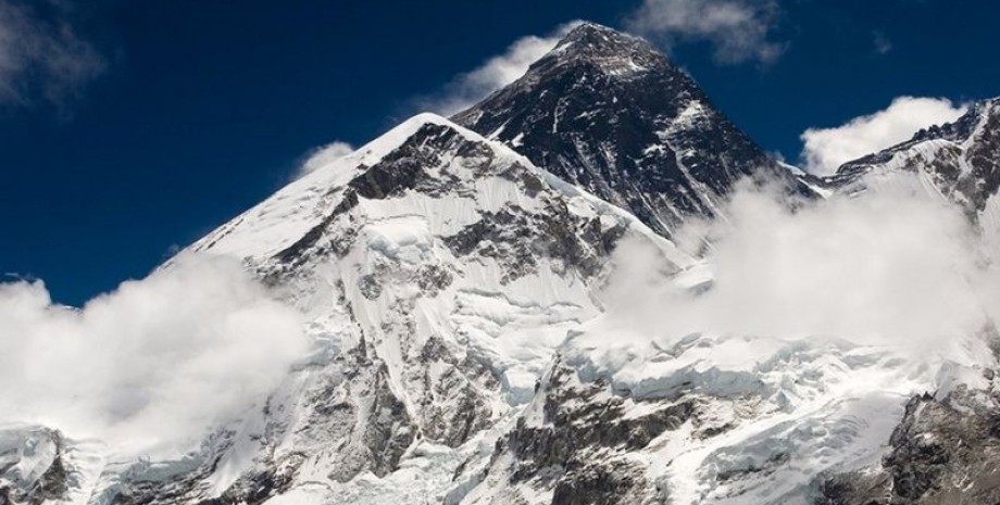 Эверест, гора, непал, пик, вершина, рекорд, рекорды эверест, альпинисты, рекорды на эвересте, сша, гонконг