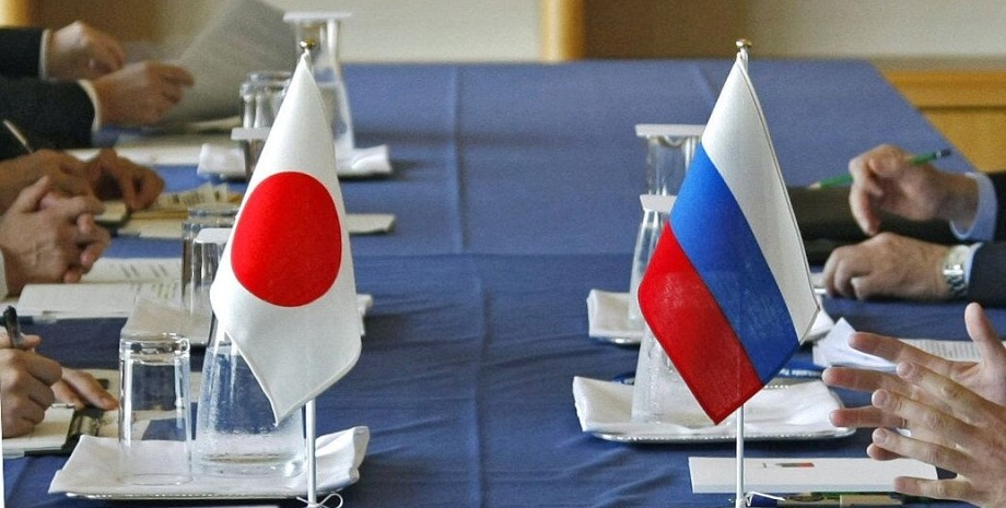 According to the Japanese diplomatic agency, Moscow continues to keep those terr...