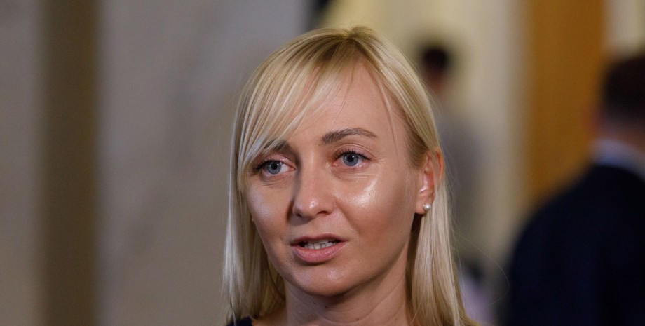 Олександра Устінова, партія голос, народний депутат