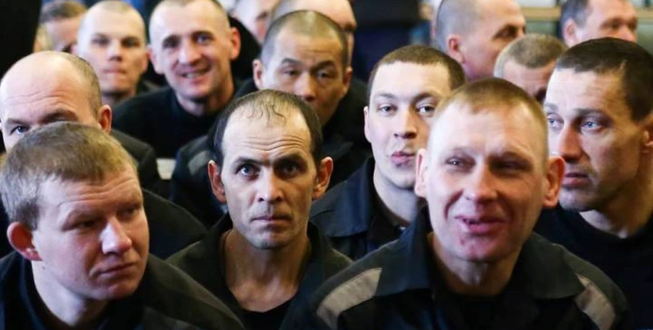 В'язні, в'язниця, Росія, служба за контрактом, війна в Україні