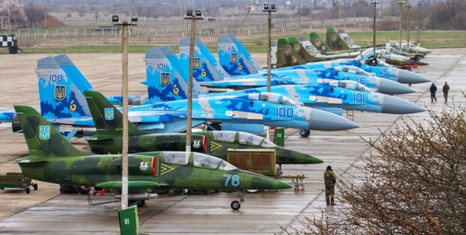 Podle mluvčího PSU ozbrojených sil Yuri Ignat útočí Rusové ukrajinská letiště de...