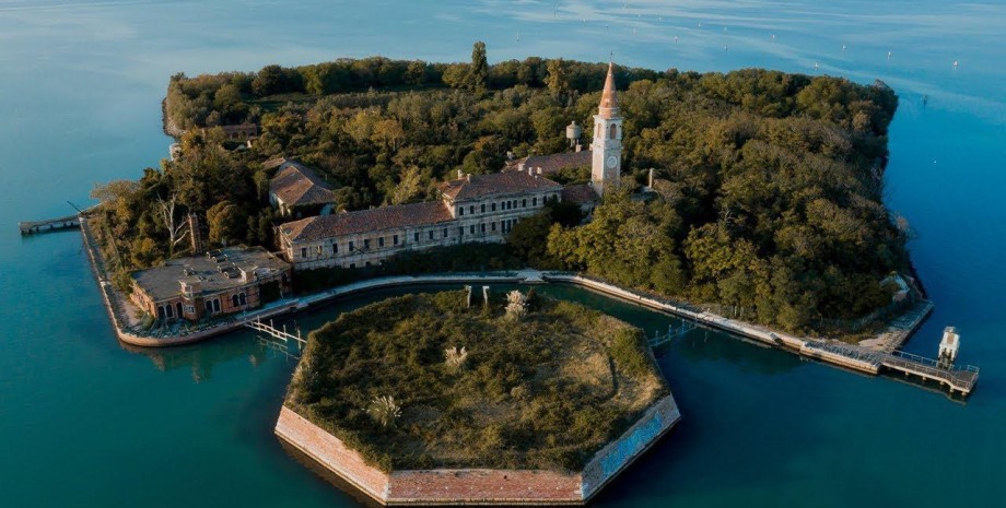 що відбувається на острові Повелья