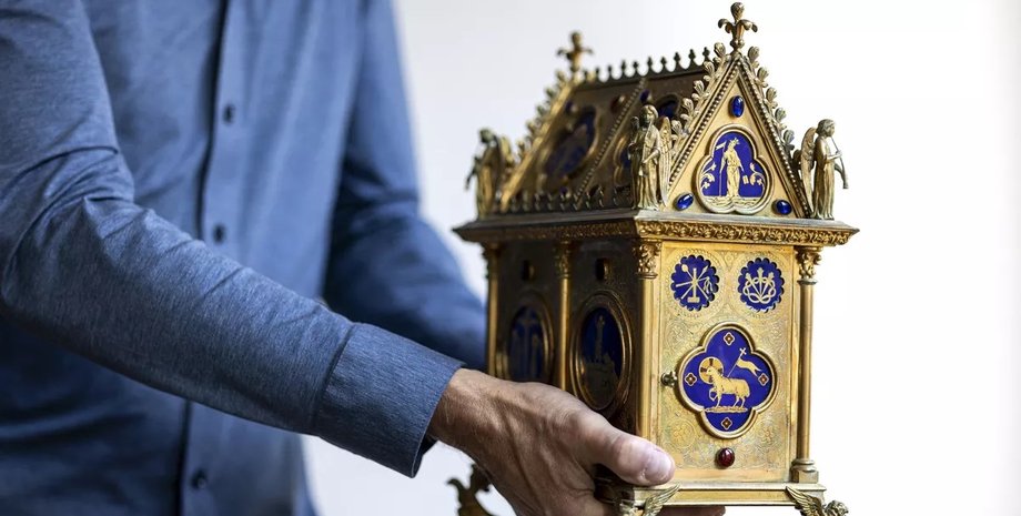 реликвия, кровь христа, аббатство в фекане, проклятие