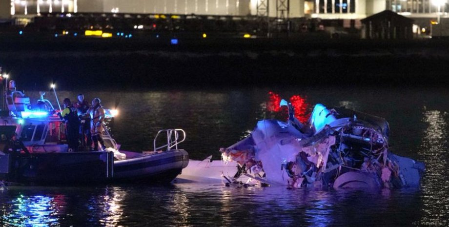 Авиакатастрофа в США, разбился самолет США, авиакатастрофа 30 января, США падение самолета, самолет и вертолет 30 января, самолет American Airlines 30 января