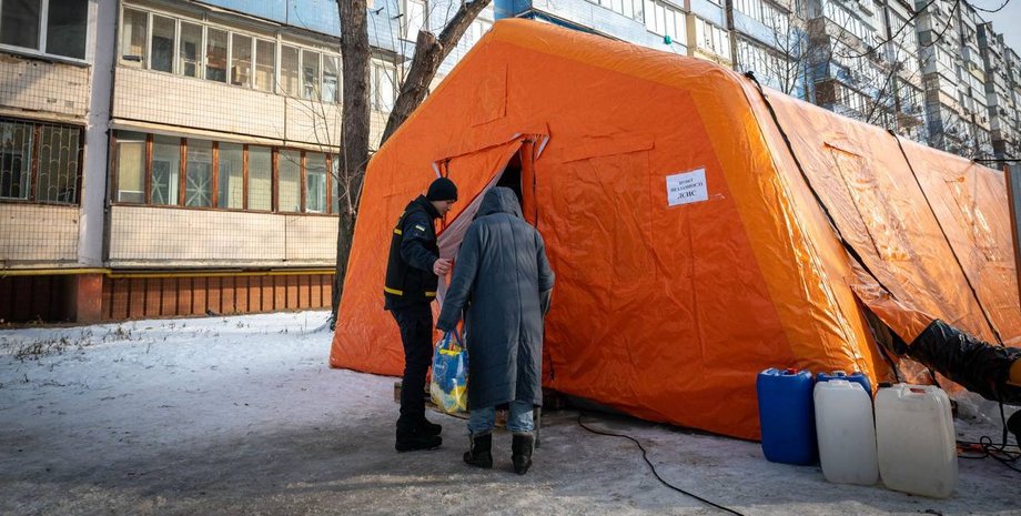 Киев без света и тепла - как выживает город