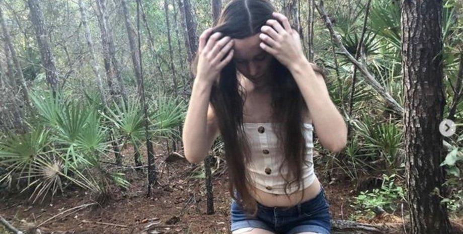 Зірка OnlyFans, стримерка, рідкісна хвороба, шість пальців на руках, соцмережі,