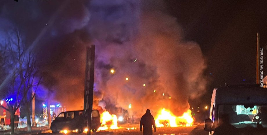 Ввечері 3 лютого близько 18:00 російські війська завдали удару спальному району Запоріжжя.