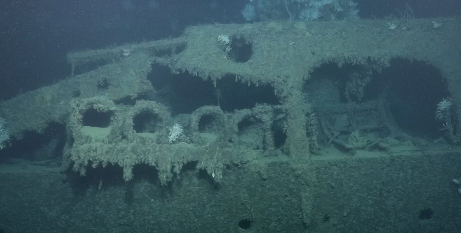 археологи обнаружили затонувший корабль