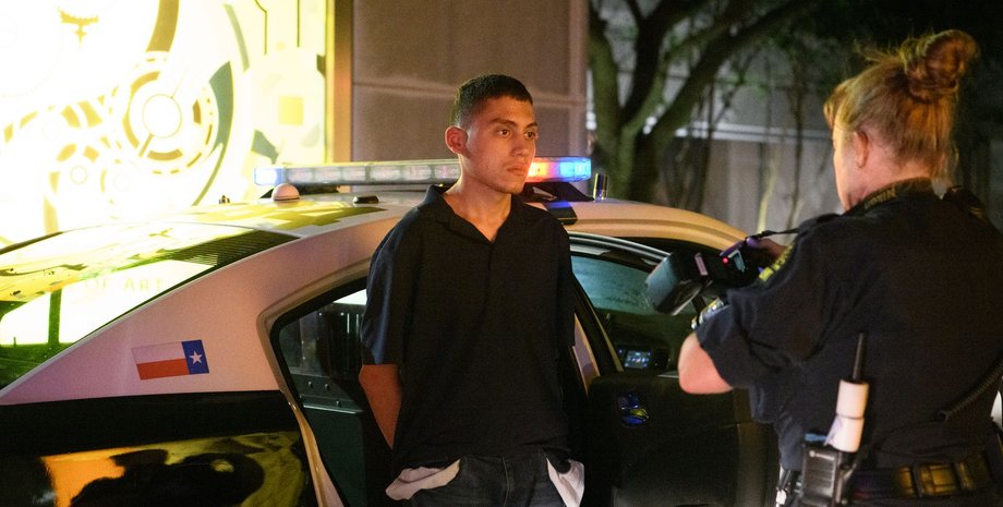 даллас, техас, музей, греческие вазы, уничтоженные артефакты, брайан эрнандес