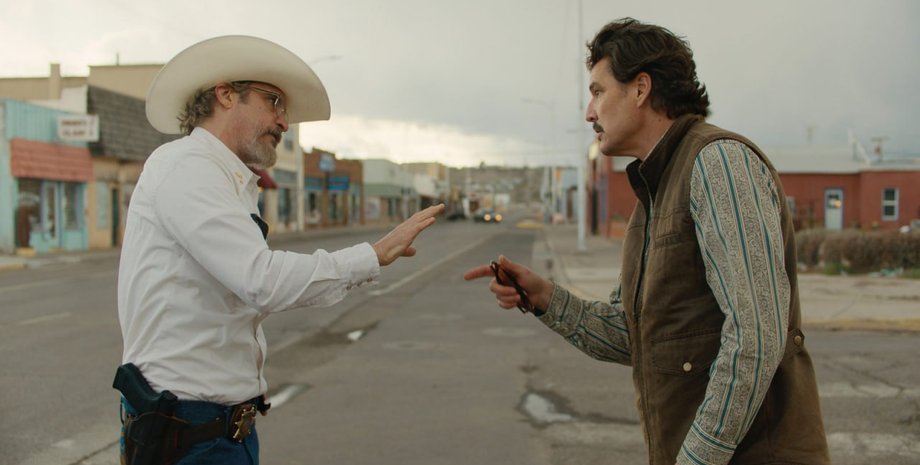 Хоакин Феникс и Педро Паскаль, Эддингтон