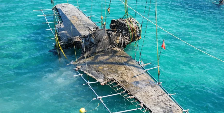 Винищувач впав у море поблизу міста Акуне