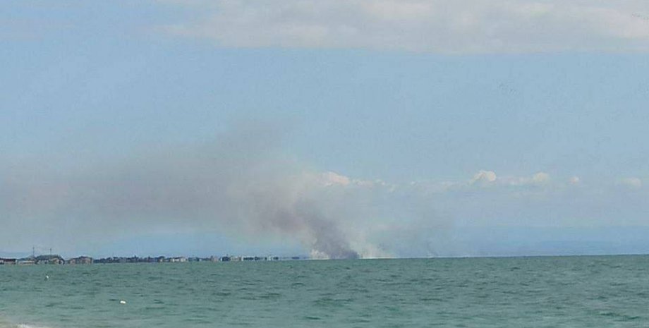 Крим вибухи, вибухи в Криму, дим Крим