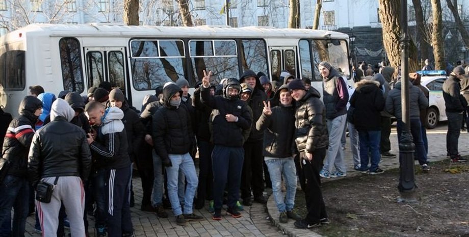 Титушки / Фото: uainfo.org