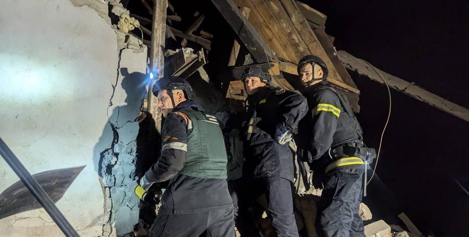 війна  в україні, війна з росією, новини херсона, новини кривого рогу. новини києва, ракетний удар