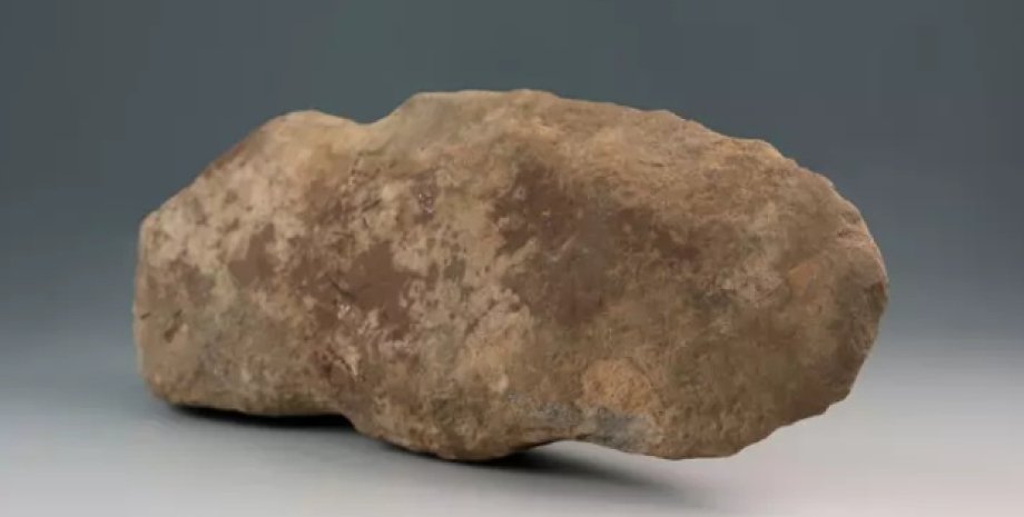 Обломок каменного топора. Фото: George Washington"s Mount Vernon