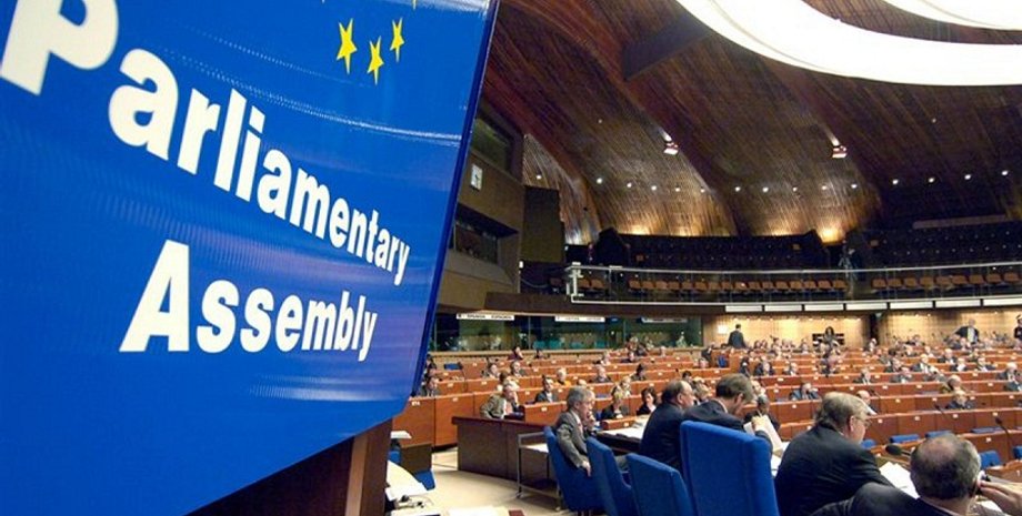 Фото: egemenbagis.com