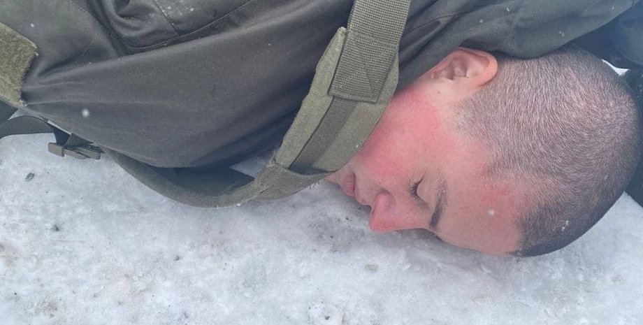 Приспущенные государственные флаги в Днепре