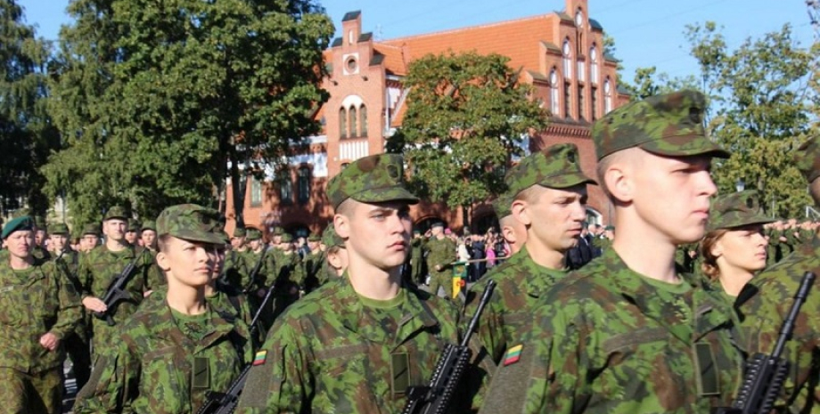 Литва, армія Литви, призов до армії, військова служба, проходження військової служби