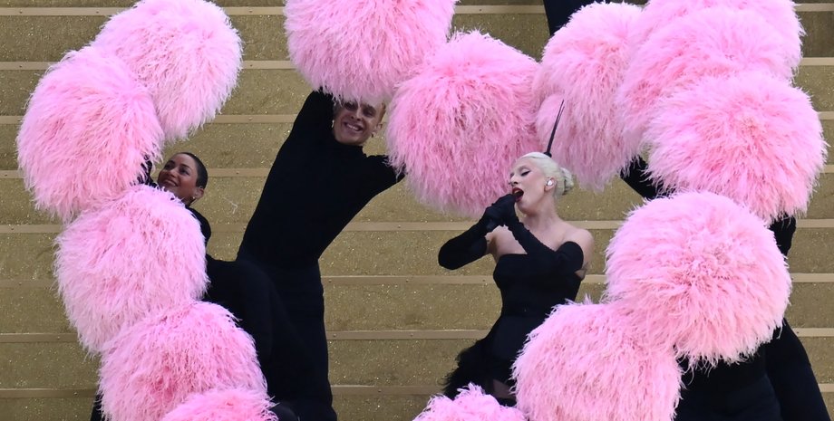 Леді Гага, танцюристи