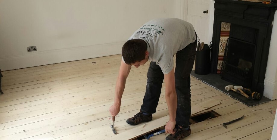 Находка под полом, пол в старом доме, ремонт в доме, необычная находка, под полом, послание их прошлого, любовные письма,