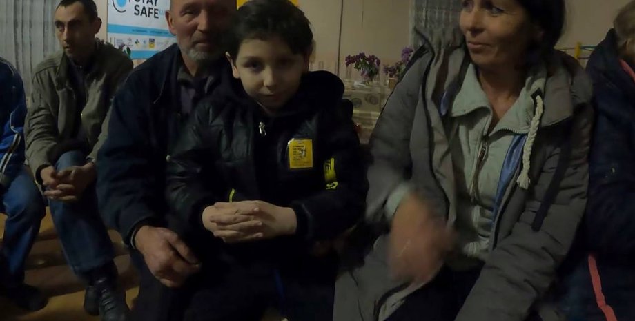 Ребенок, дети, Бахмут, Хромово, эвакуация, мирное население, украинцы, Донбасс