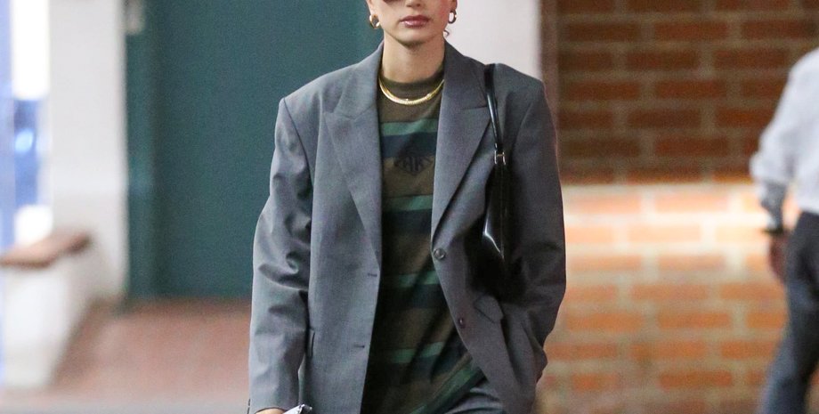 Хейли Бибер