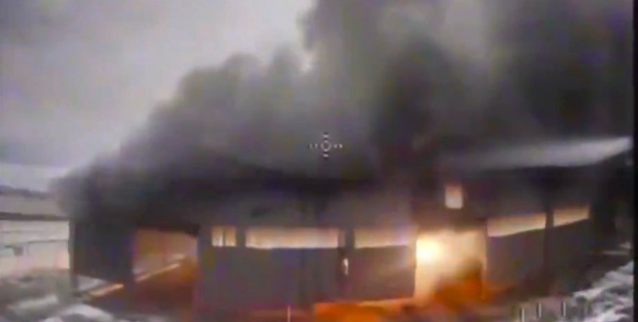 пожежа, вогонь, дим, ангар, склад, ЗС РФ