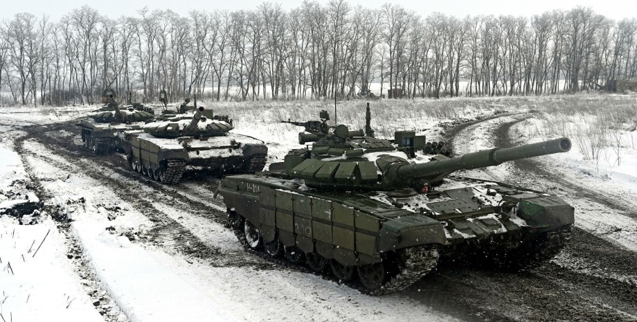 Колона техніки, російські танки, російська техніка, танк ЗС РФ