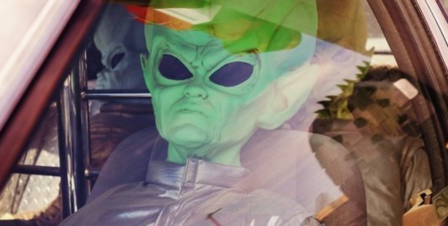 НЛО, теории заговора, конспирология