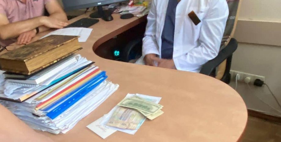 Задержание СБУ, СБУ, прокуратура, Институт урологии Киева, Киев, взяточник, взятка, взятка