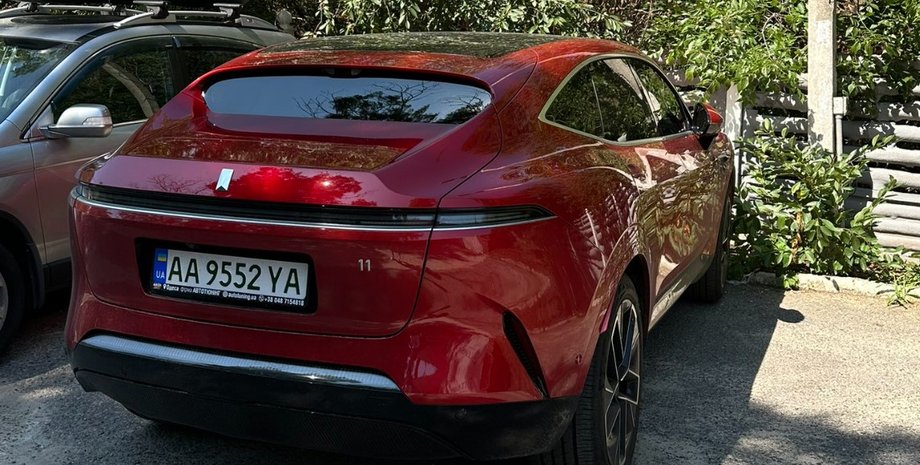 автомобіль huawei, електромобіль Huawei, Huawei Avatr, Avatr 11, Huawei Avatr 11, китайський електромобіль